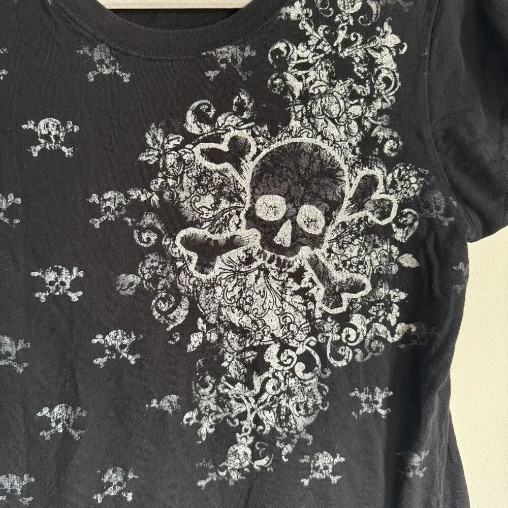 Y2K Twisted Courtesy Black White Skull T-Shirt Juniors XXL 19 y2k skull grunge - Picture 2 of 11